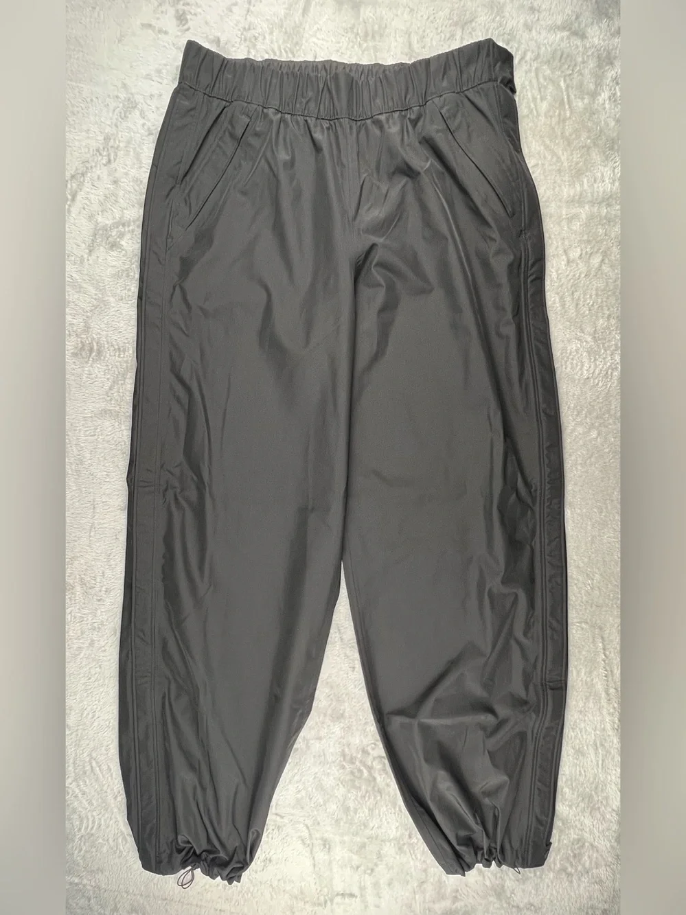 Athleta RainOut Traverse Pant Large Tall Black Zip Leg RAIN PANTS Running Hike
